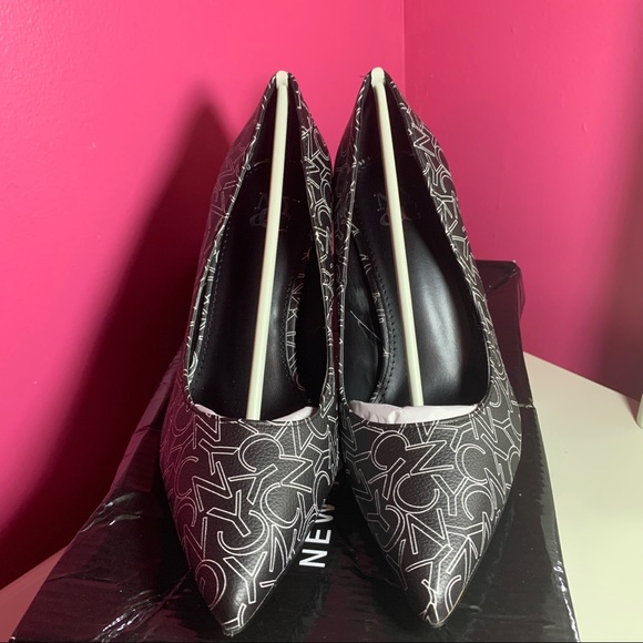 Layne Pumps - Picture 2 of 6